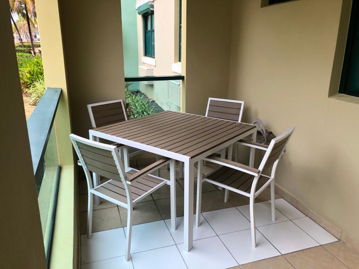 Aquatika Beach Apt 1St Fl 로이자 외부 사진